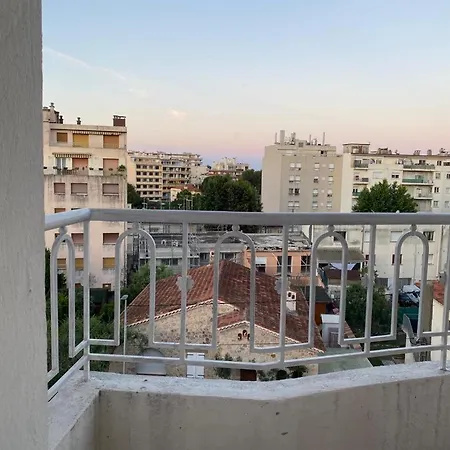Lejlighed Good Location, Sunny Terrace, Beach And Shops At 4 Mn